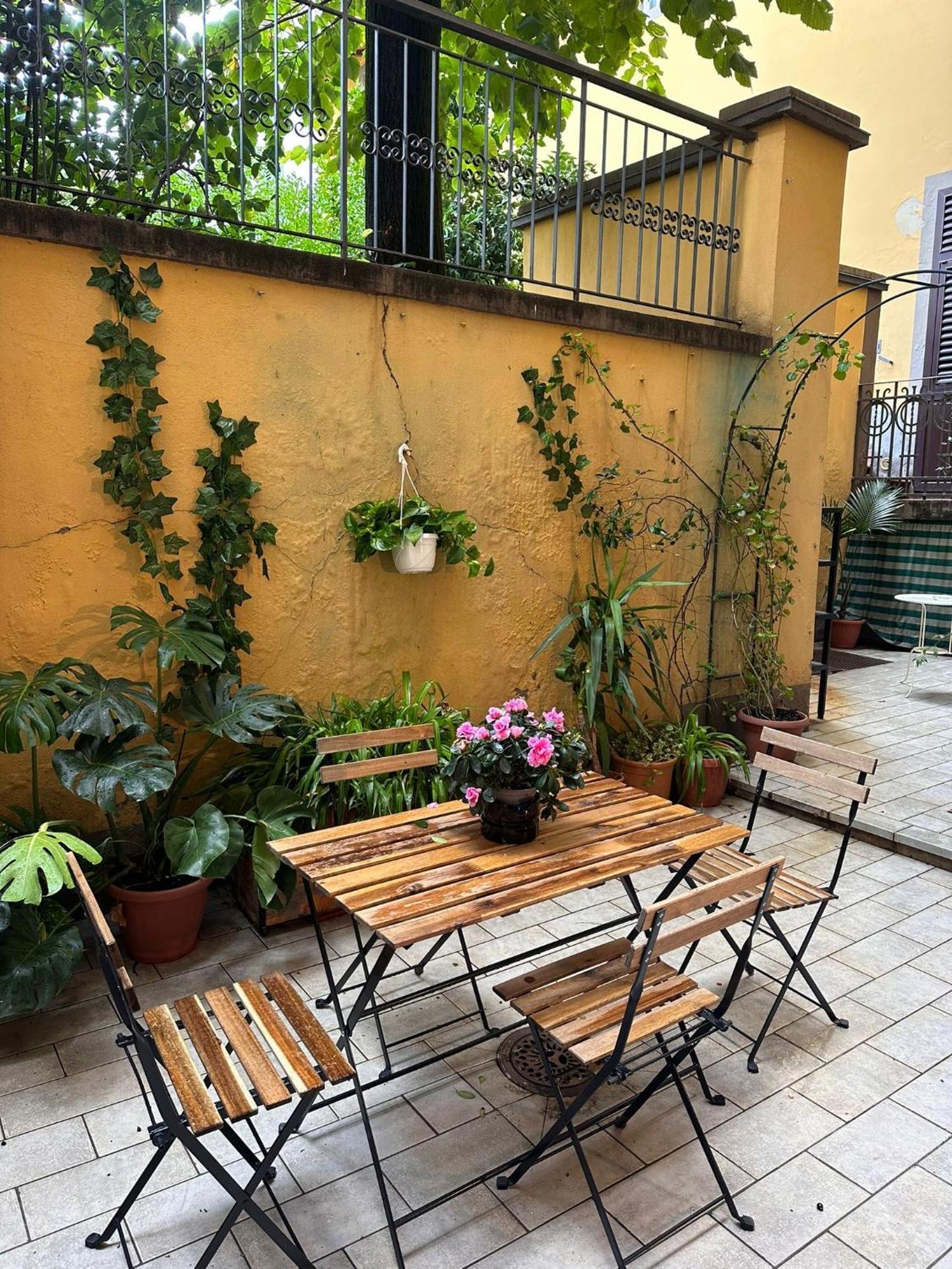 One-Bedroom Apartment With Patio Florencia Exterior foto